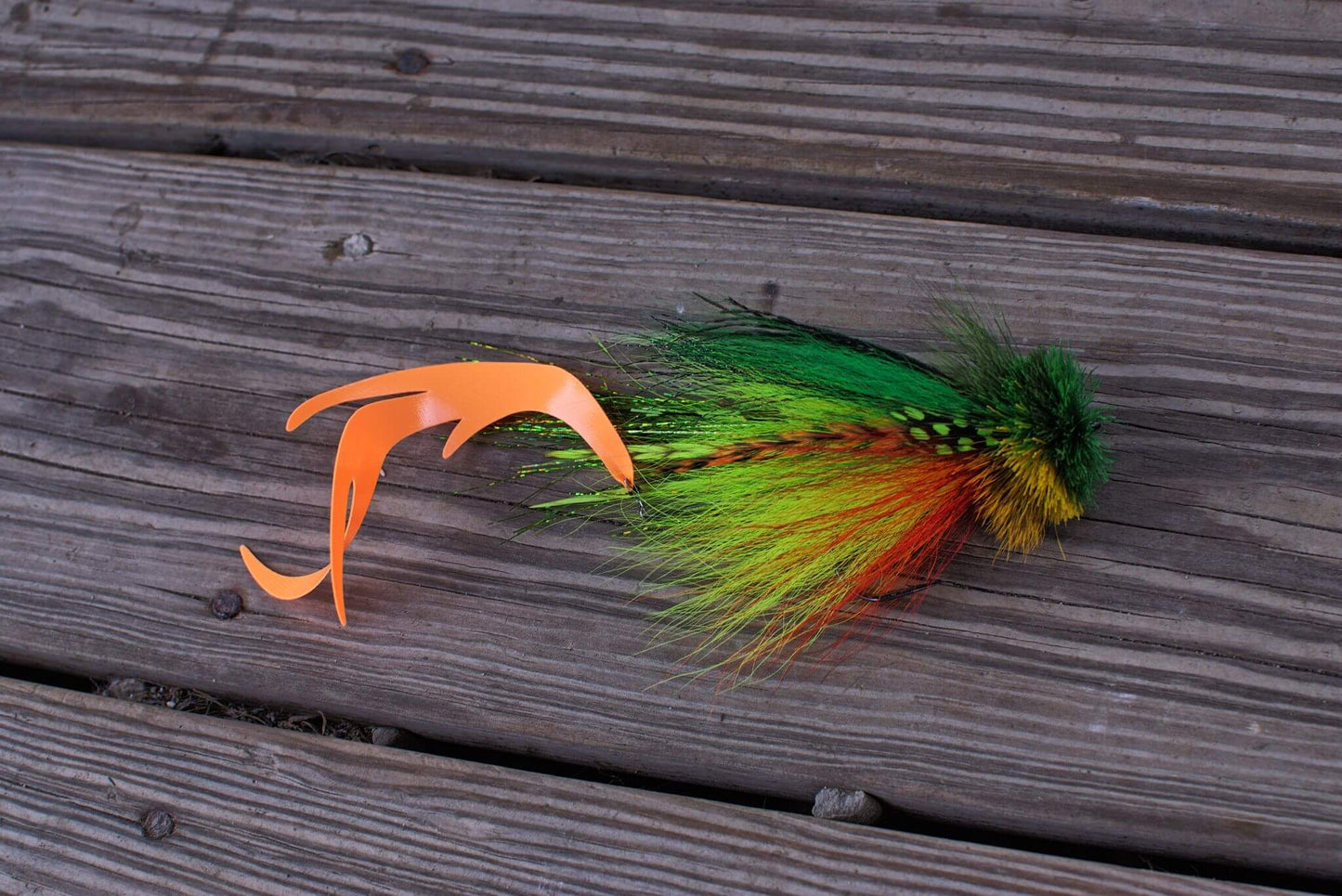 Firetiger Single Dragon Tail Musky Fly – Bright, Compact Streamer for Trigger Strikes