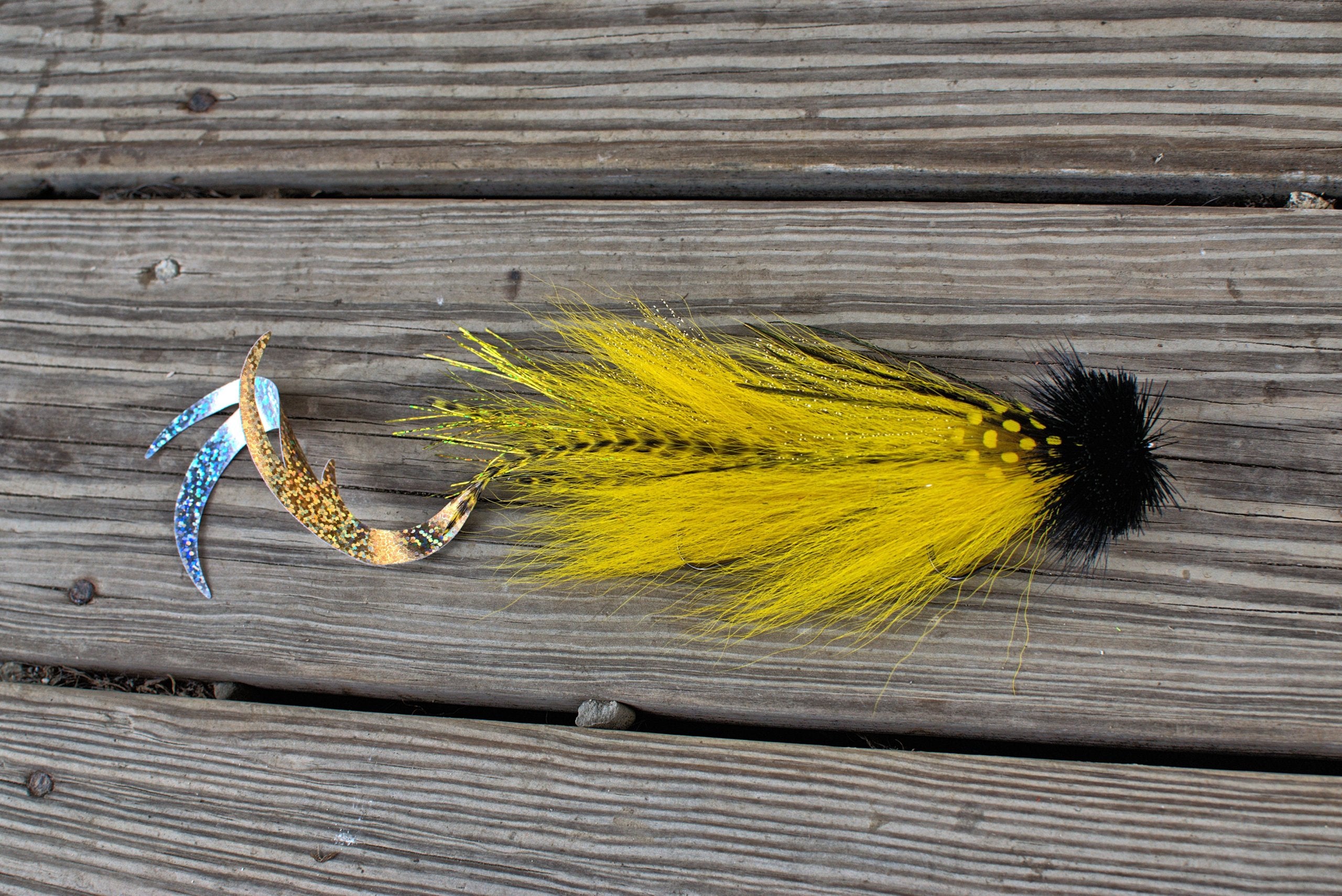 Musky Streamer Pattern Black and Gold Double Dragon Tail Musky Fly – Subtle Flash Streamer fo ...
